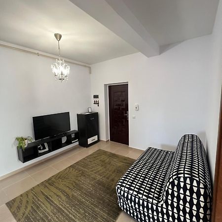 Ovidius Apartament Cisnadie Экстерьер фото