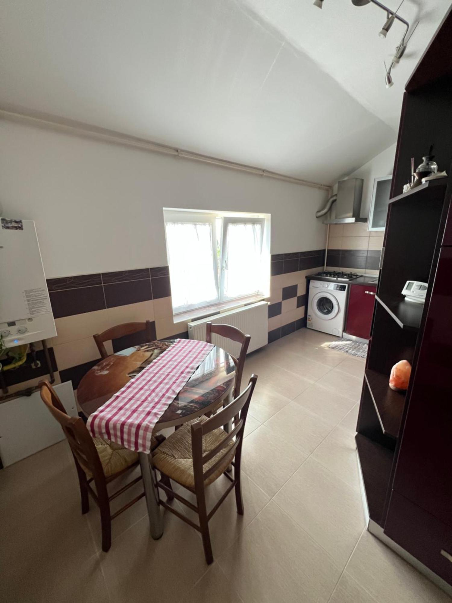 Ovidius Apartament Cisnadie Экстерьер фото